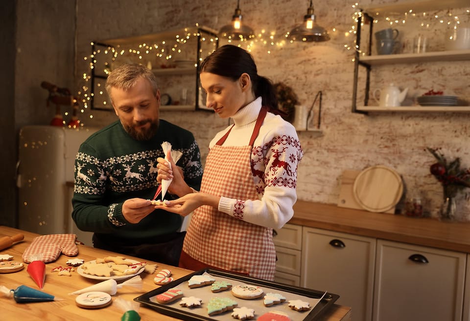 10 Magical Christmas Date Ideas for Couples in 2025